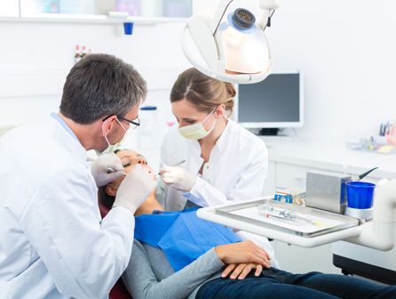 curso de auxiliar de clínica dental